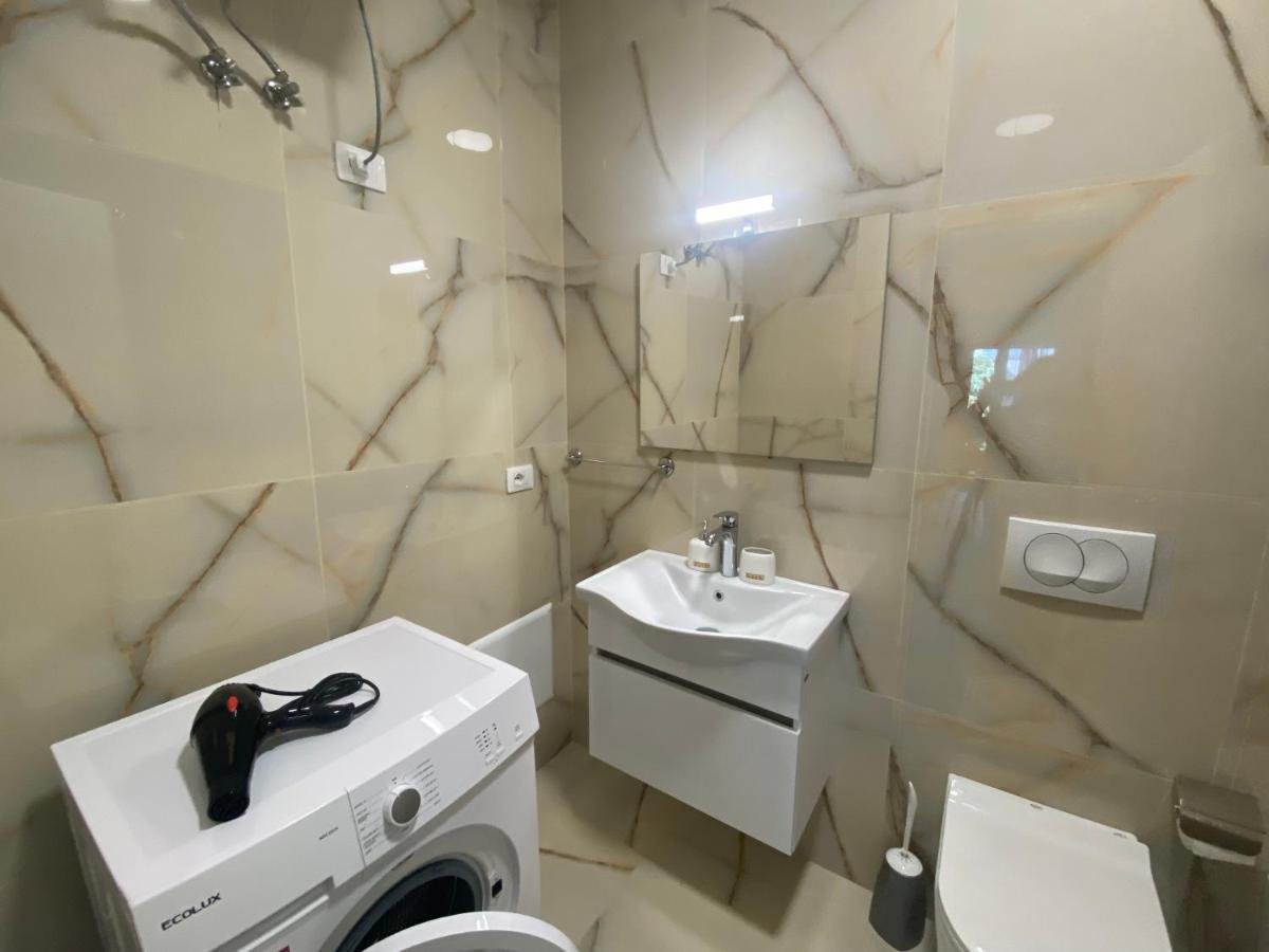 Brand New Apts Located At The City'S Main Square-100 Mbs Wifi Durrës Exterior foto