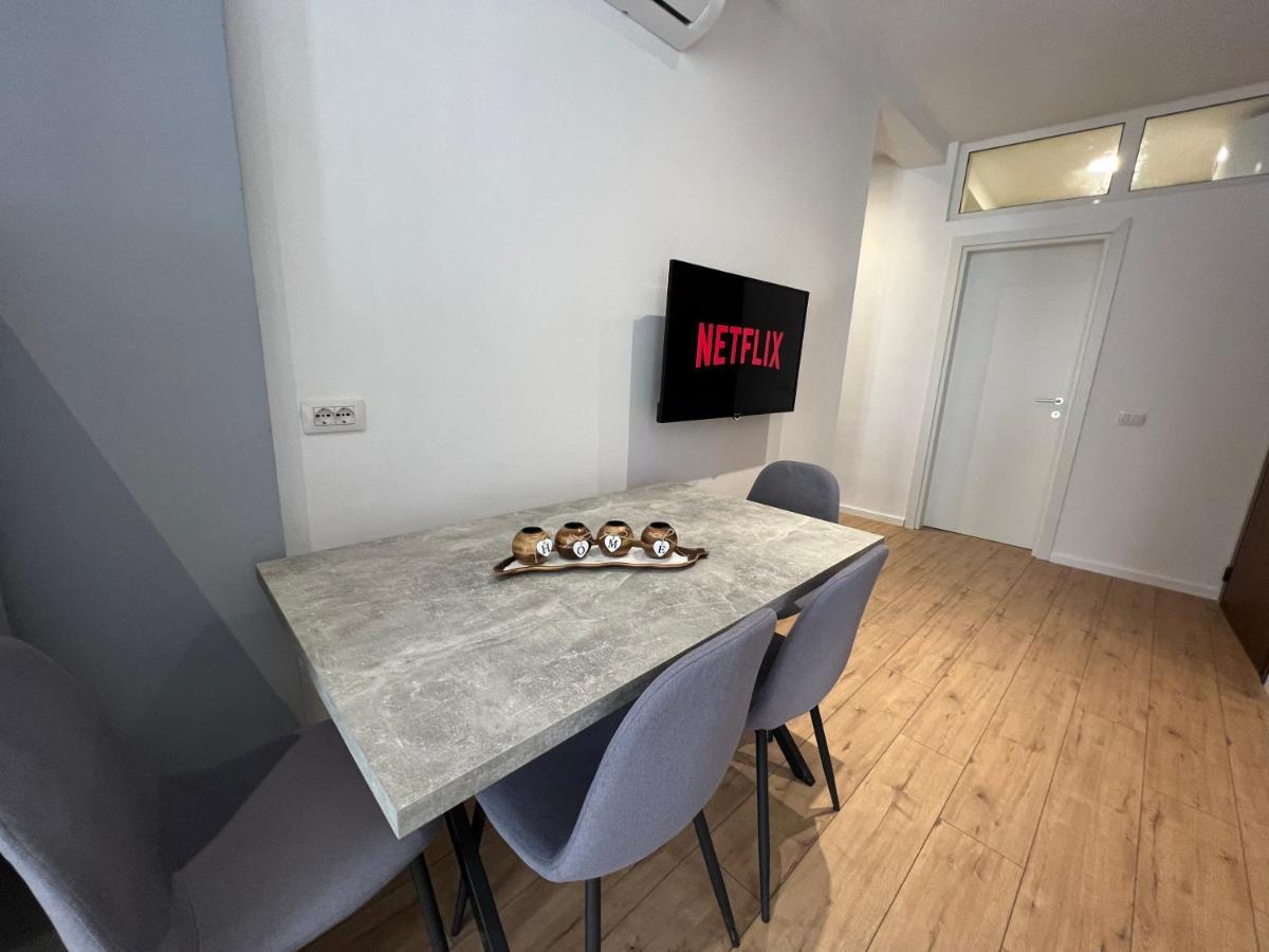 Brand New Apts Located At The City'S Main Square-100 Mbs Wifi Durrës Exterior foto